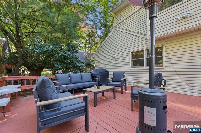 442 11th Street, Cresskill, NJ 07626