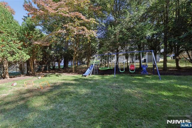 442 11th Street, Cresskill, NJ 07626