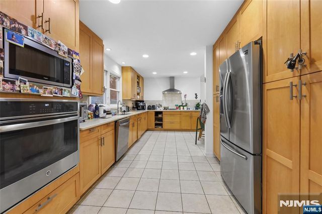 442 11th Street, Cresskill, NJ 07626