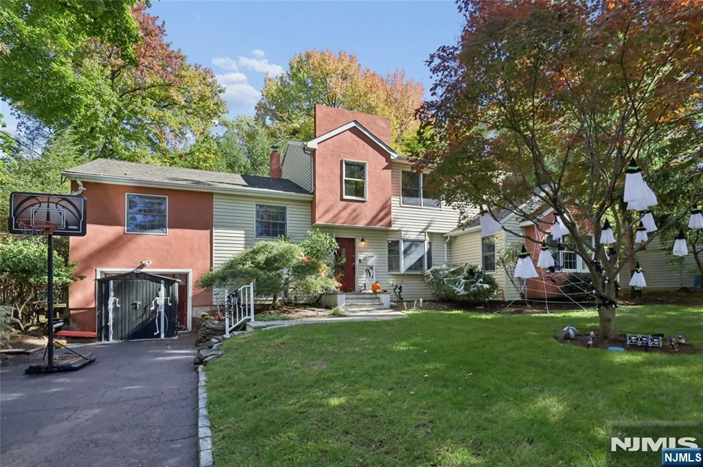 442 11th Street, Cresskill, NJ 07626