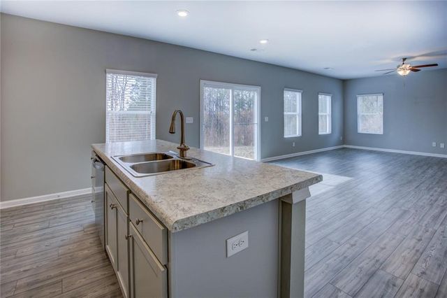 2502 Fraggle Roc, Conyers, GA 30012