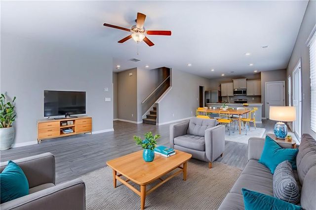 2502 Fraggle Roc, Conyers, GA 30012