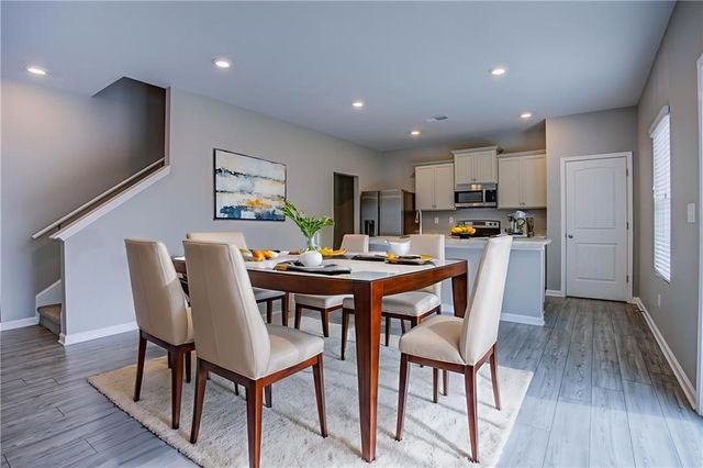 2502 Fraggle Roc, Conyers, GA 30012