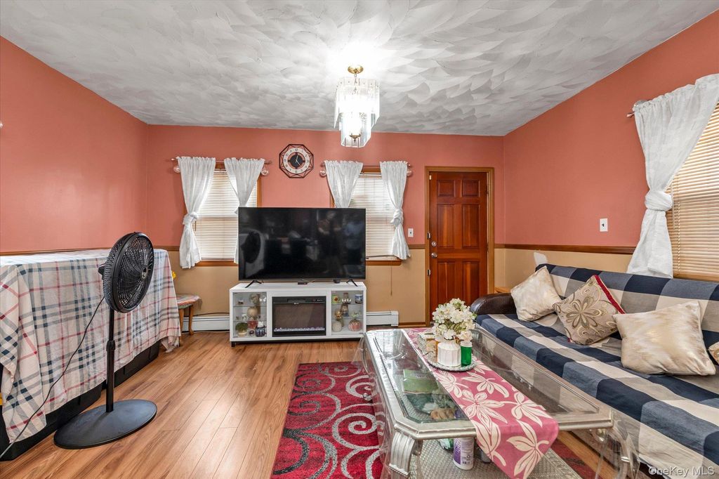 11043 159th Street, Jamaica, NY 11433 — photo 2