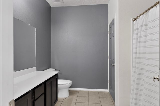 5223 Via del Cielo, Santa Fe, NM 87507