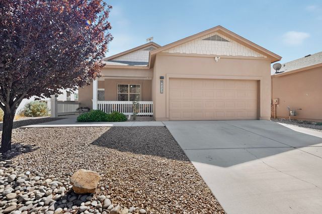 5223 Via del Cielo, Santa Fe, NM 87507
