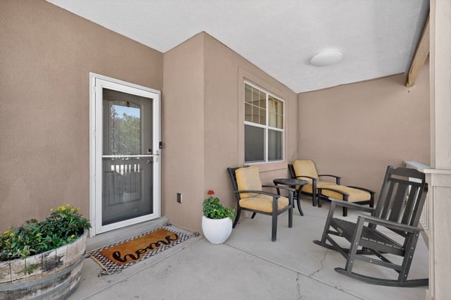 5223 Via del Cielo, Santa Fe, NM 87507