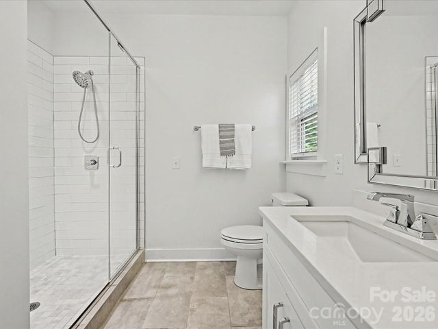 1216 Lomax Avenue, Charlotte, NC 28211
