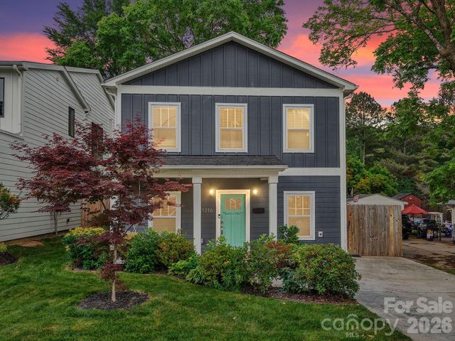 1216 Lomax Avenue, Charlotte, NC 28211