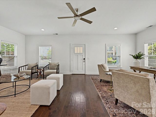 1216 Lomax Avenue, Charlotte, NC 28211