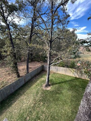 18864 Lake Sequoyah Road, Fayetteville, AR 72701