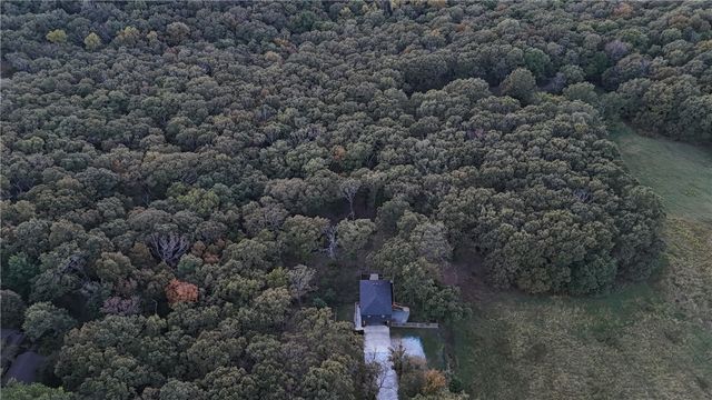 18864 Lake Sequoyah Road, Fayetteville, AR 72701