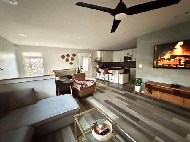 18864 Lake Sequoyah Road, Fayetteville, AR 72701