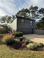 18864 Lake Sequoyah Road, Fayetteville, AR 72701