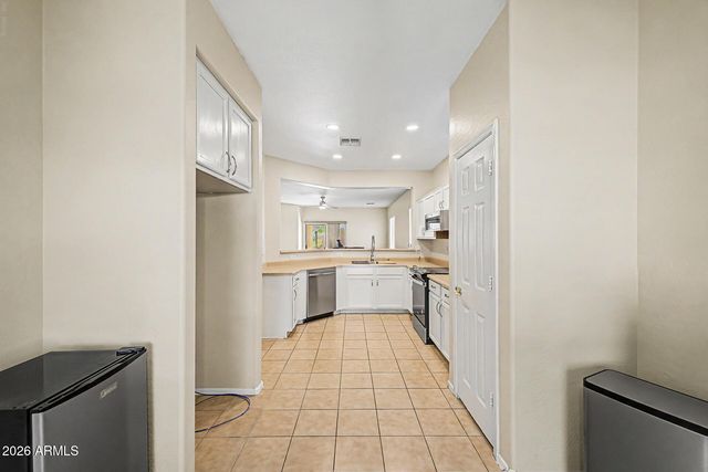 8737 W HAMMOND Lane, Tolleson, AZ 85353