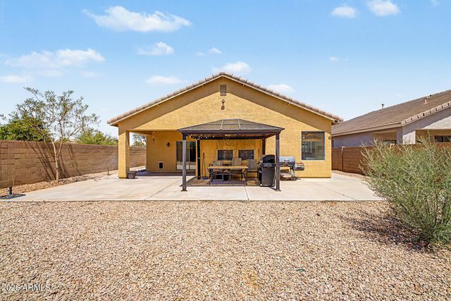 8737 W HAMMOND Lane, Tolleson, AZ 85353