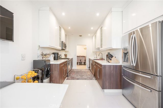 11560 Moorpark Street 204, North Hollywood, CA 91602