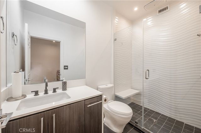 11560 Moorpark Street 204, North Hollywood, CA 91602