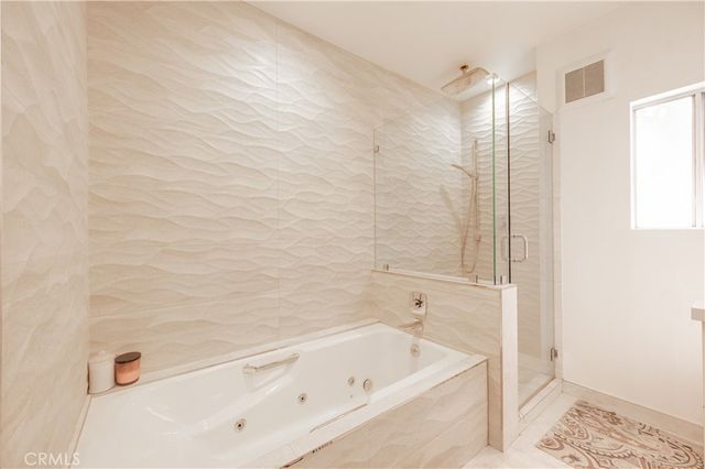 11560 Moorpark Street 204, North Hollywood, CA 91602