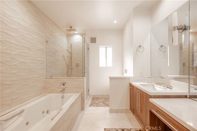 11560 Moorpark Street 204, North Hollywood, CA 91602