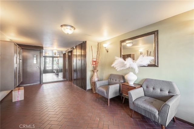 11560 Moorpark Street 204, North Hollywood, CA 91602
