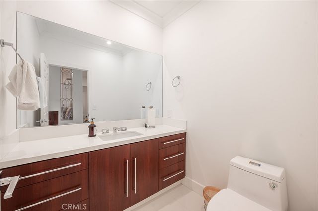 11560 Moorpark Street 204, North Hollywood, CA 91602