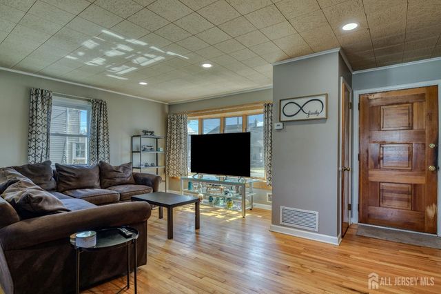 17 Union Avenue, South River, NJ 08882