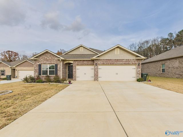 157 High Leaf Drive, Harvest, AL 35749
