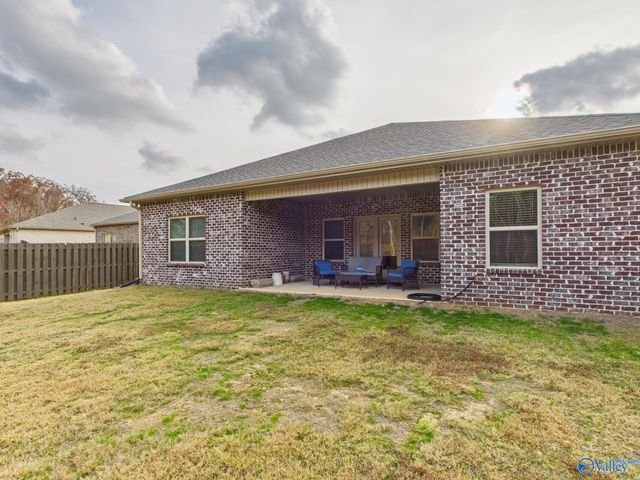 157 High Leaf Drive, Harvest, AL 35749