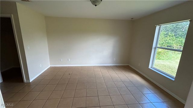 2916 25th ST W, Lehigh Acres, FL 33971