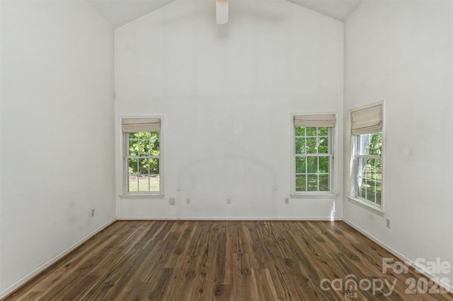 55 Stonebridge Drive, Asheville, NC 28805