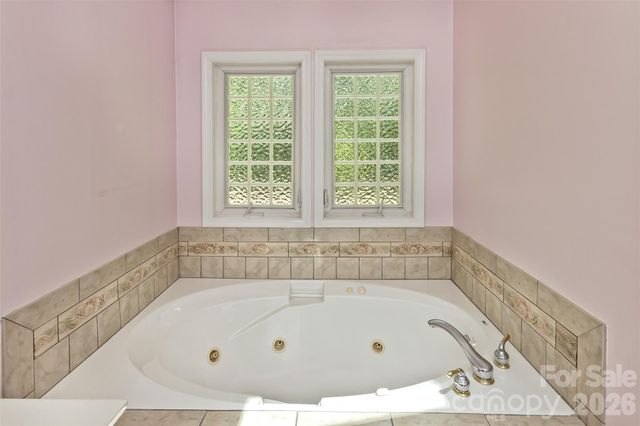 55 Stonebridge Drive, Asheville, NC 28805