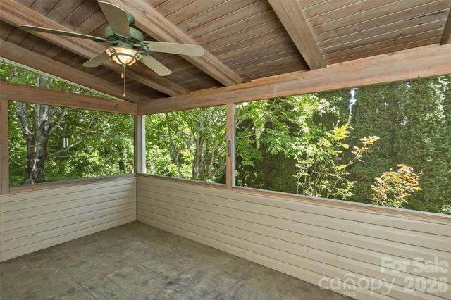 55 Stonebridge Drive, Asheville, NC 28805