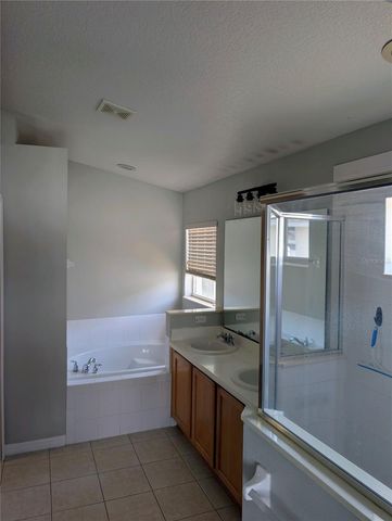 732 HENLEY CIRCLE, Davenport, FL 33896