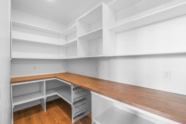 308 KERRIGAN DRIVE, Wrightstown, WI 54180