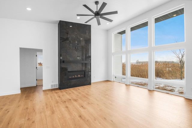 308 KERRIGAN DRIVE, Wrightstown, WI 54180