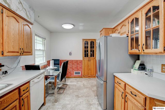 6759 Lafayette Avenue, Omaha, NE 68132