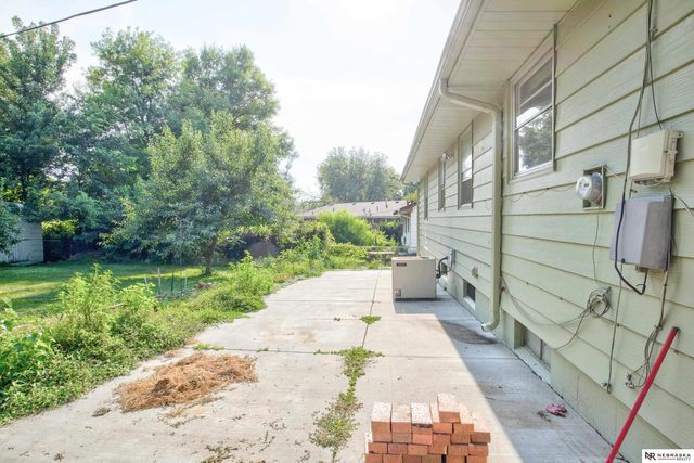 6759 Lafayette Avenue, Omaha, NE 68132