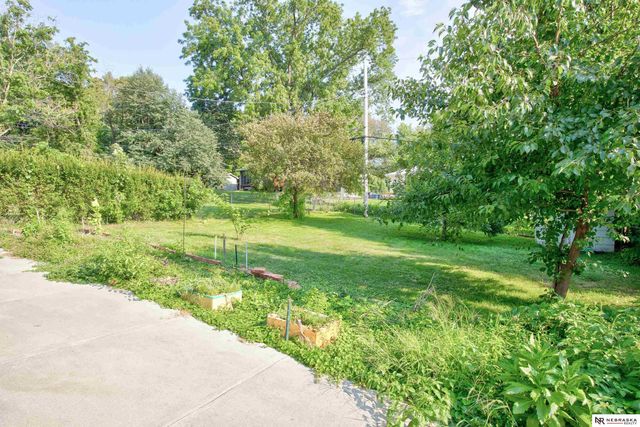 6759 Lafayette Avenue, Omaha, NE 68132