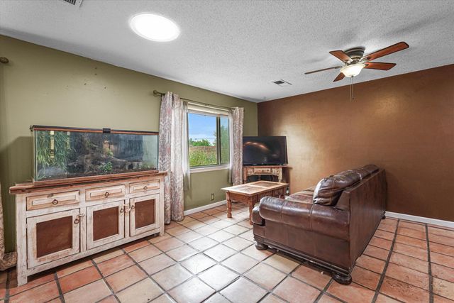 3720 Big Bend Road NE, Albuquerque, NM 87111