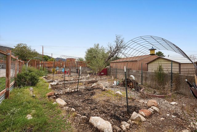 3720 Big Bend Road NE, Albuquerque, NM 87111
