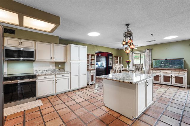 3720 Big Bend Road NE, Albuquerque, NM 87111