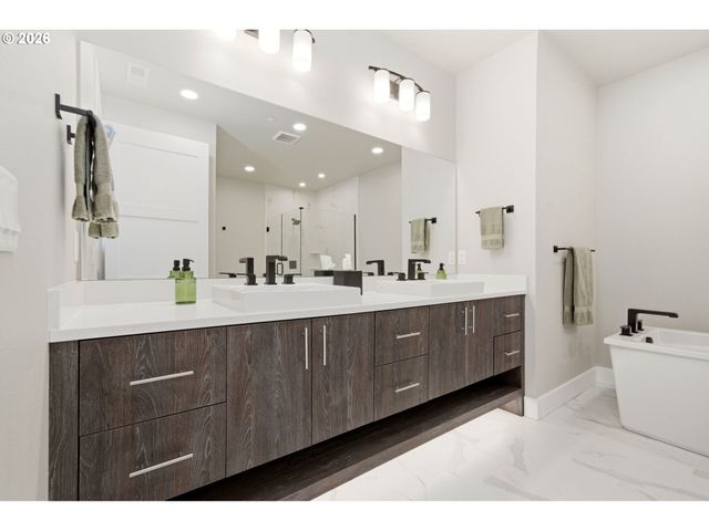 19818 Se ASCENSION Loop, Camas, WA 98607