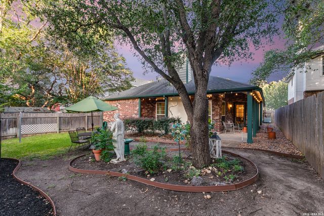 2027 Chittim Trail Dr, San Antonio, TX 78232