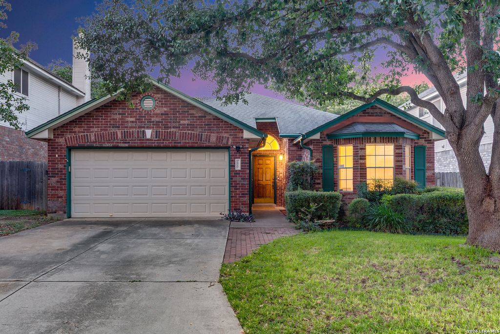 2027 Chittim Trail Dr, San Antonio, TX 78232