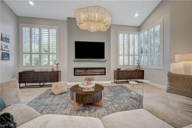 246 Windsong Drive, Henderson, NV 89074