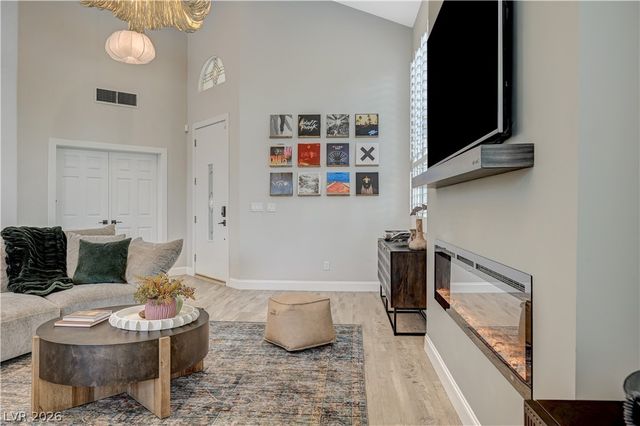 246 Windsong Drive, Henderson, NV 89074