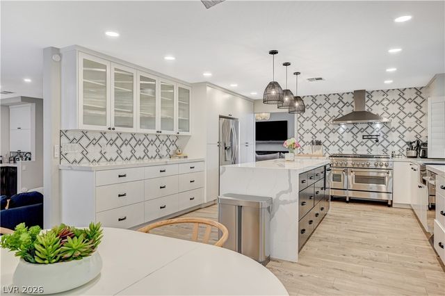 246 Windsong Drive, Henderson, NV 89074