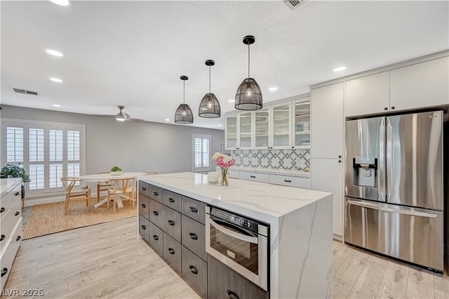 246 Windsong Drive, Henderson, NV 89074