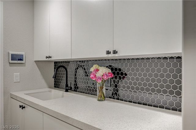 246 Windsong Drive, Henderson, NV 89074